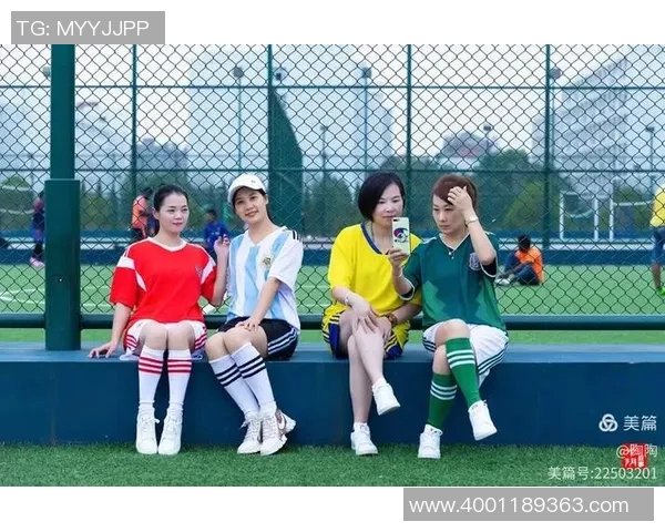 足球明星妻子们的风采展示与生活点滴分享